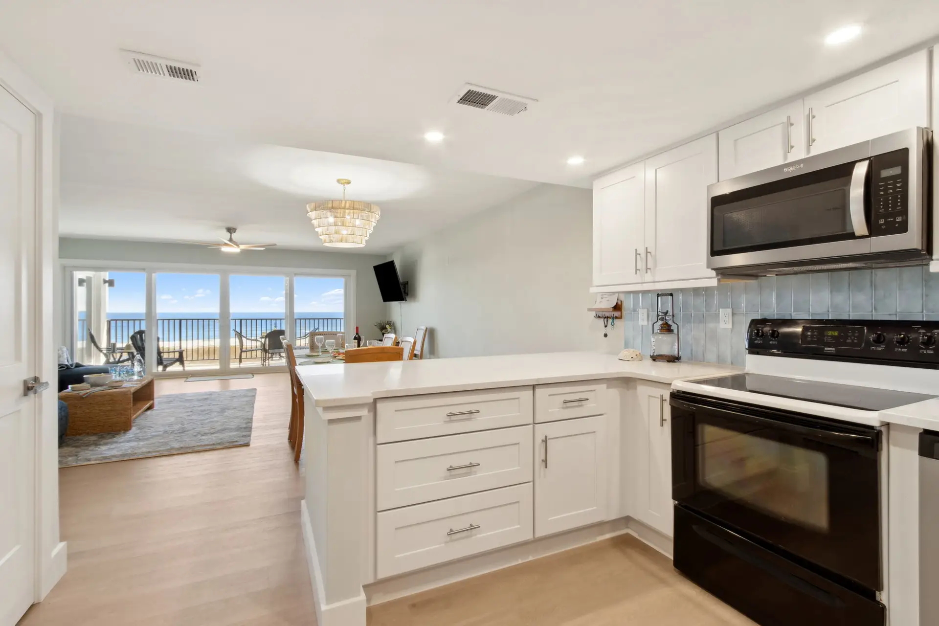 18-web-or-mls-3350 S Fletcher Ave H2-50