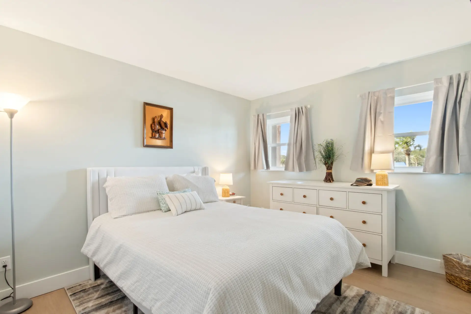 28-web-or-mls-3350 S Fletcher Ave H2-21