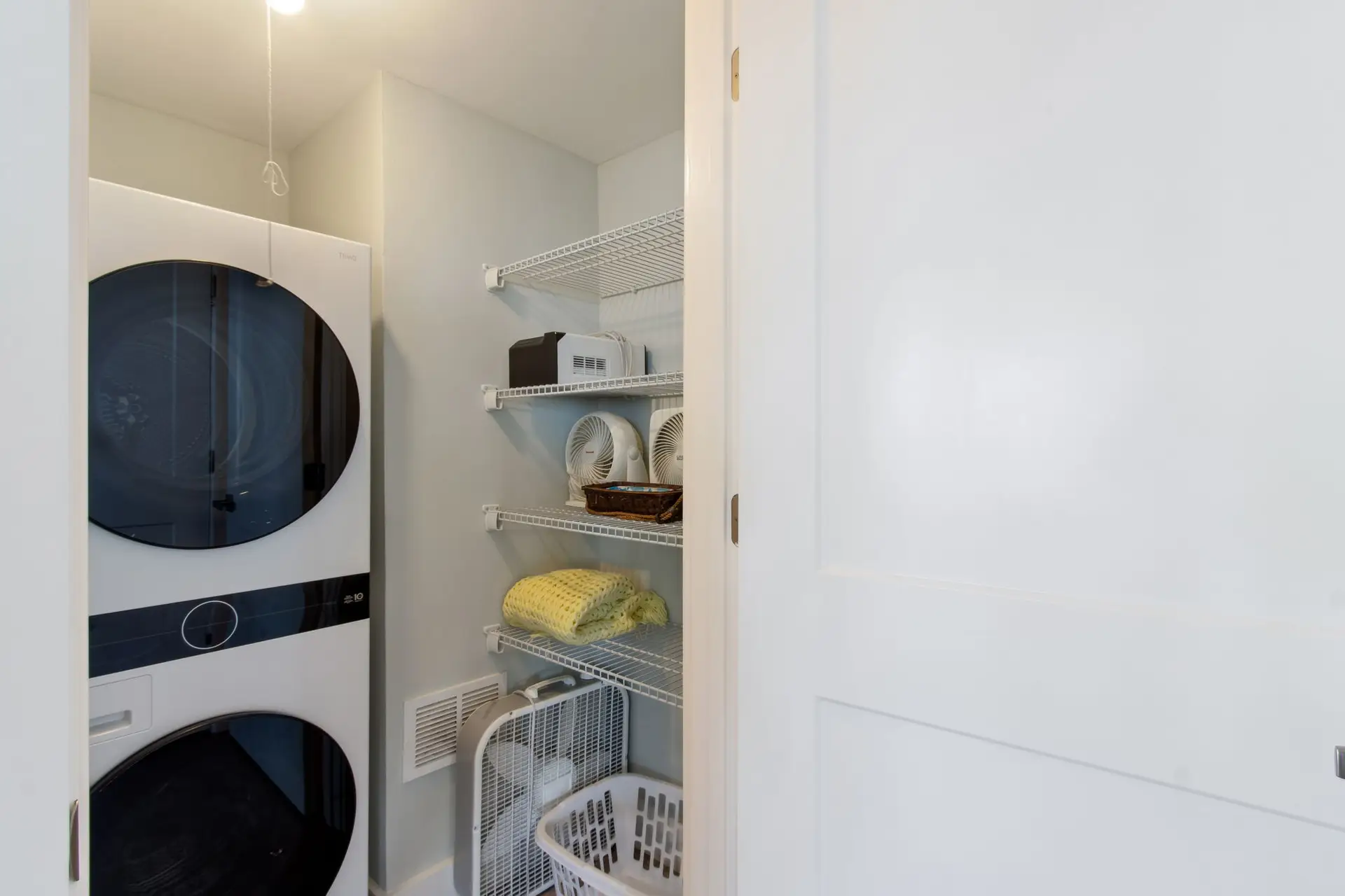 35-web-or-mls-3350 S Fletcher Ave H2-44