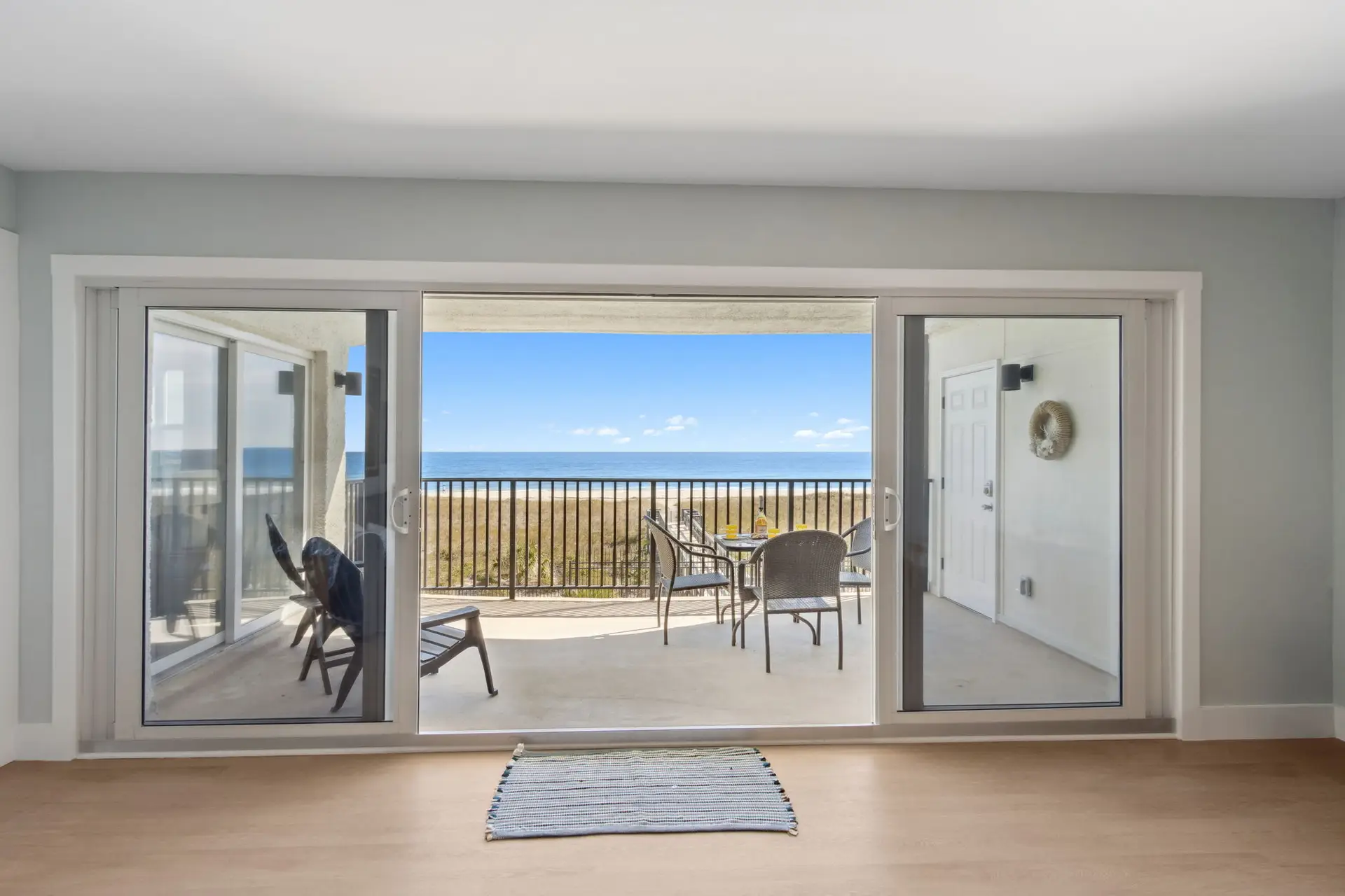 36-web-or-mls-3350 S Fletcher Ave H2-28