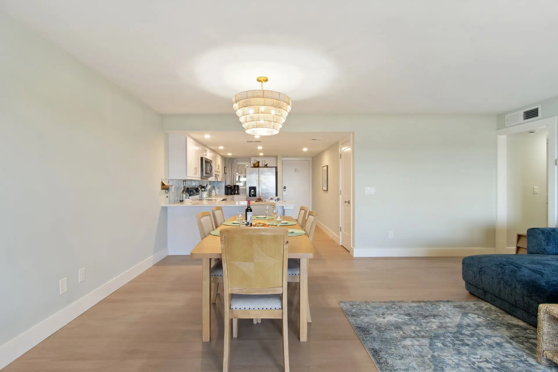 46-web-or-mls-3350 S Fletcher Ave H2-45