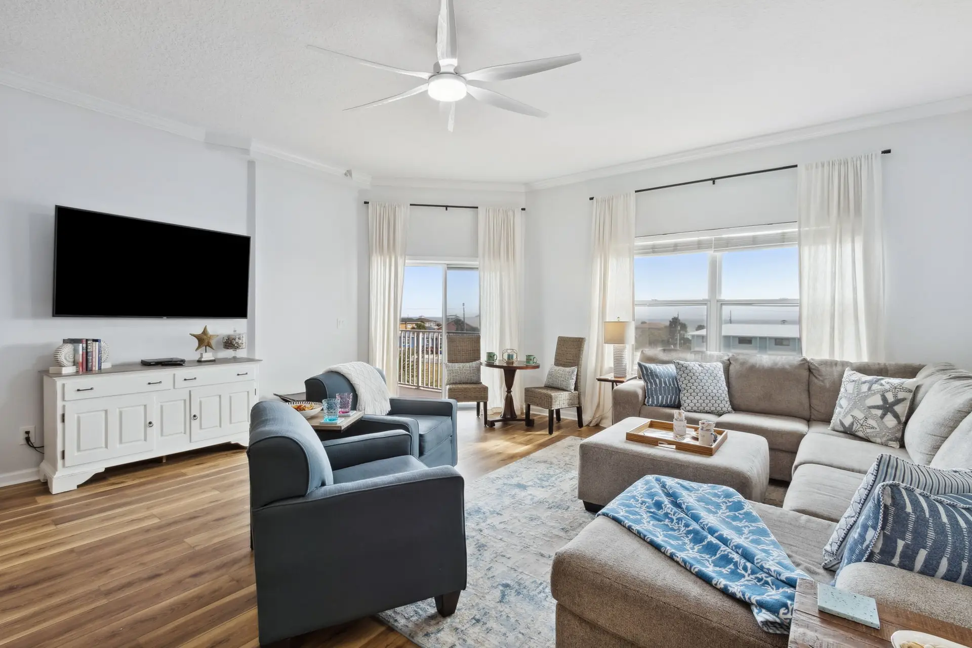 9-web-or-mls-403 Tarpon Ave Unit 210-2