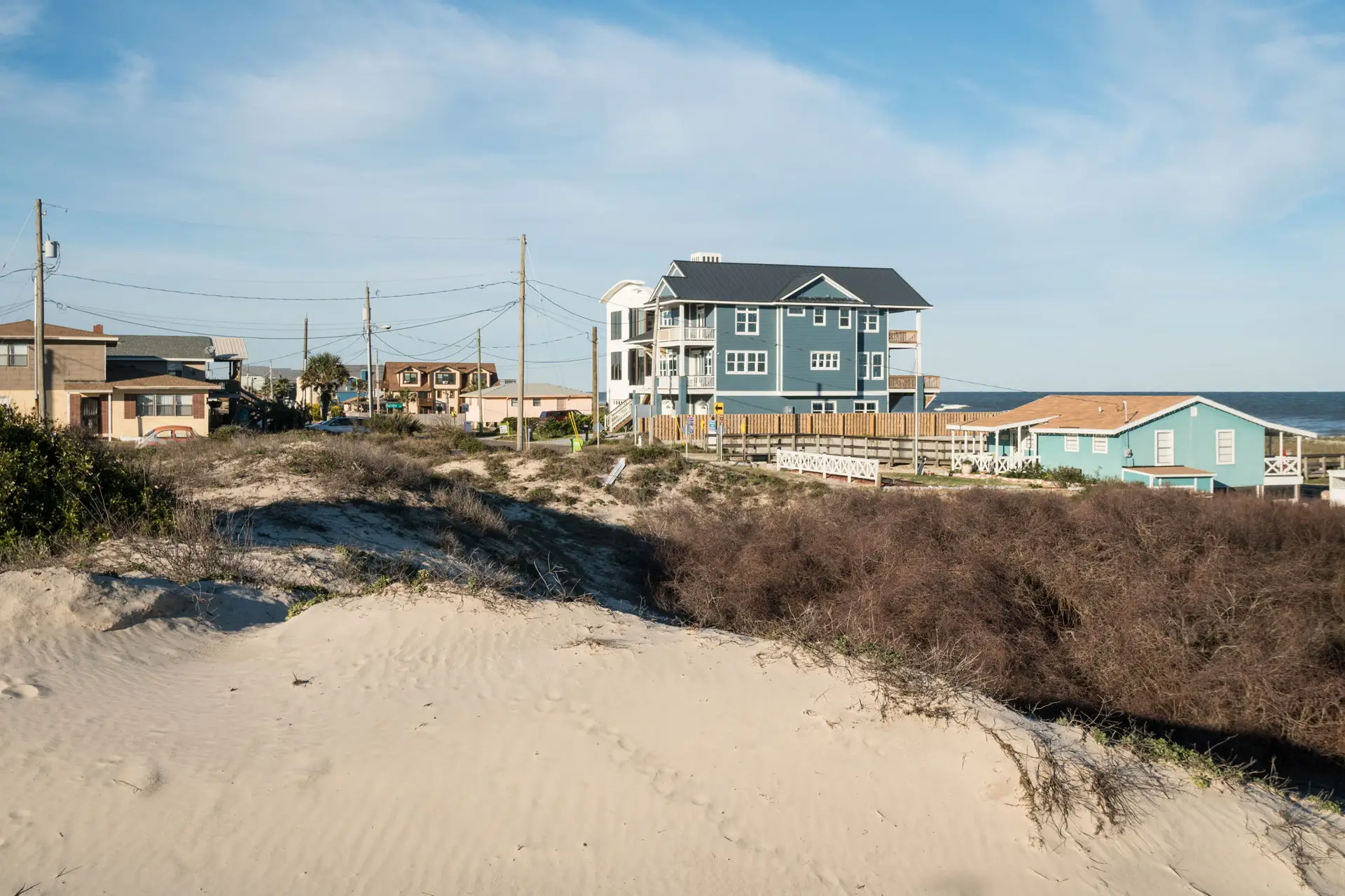 124-web-or-mls-American Beach Hi-Res (2)