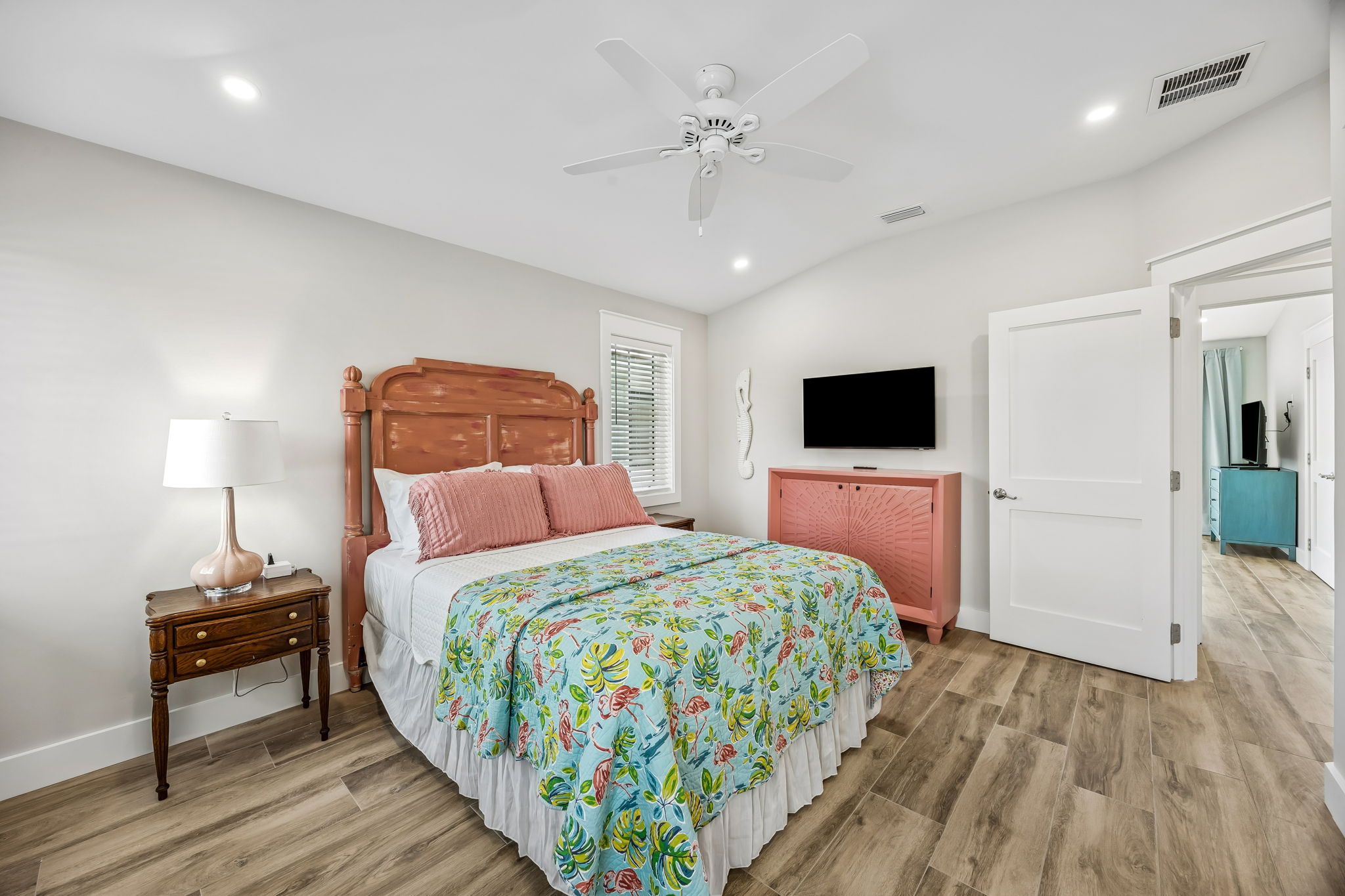 55-web-or-mls-5532 Gregg St (26 of 100)